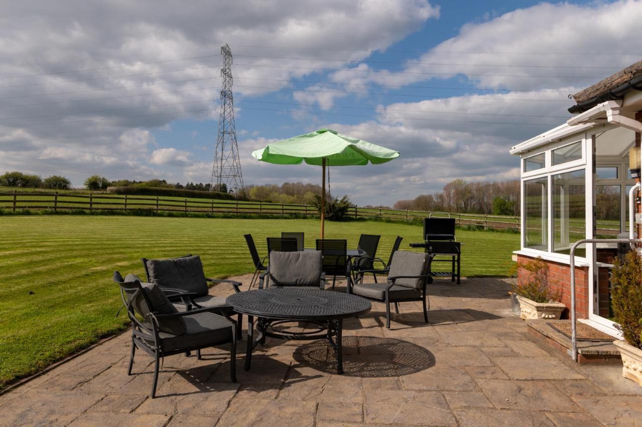 Tixall Manor Farm Stafford Luaran gambar